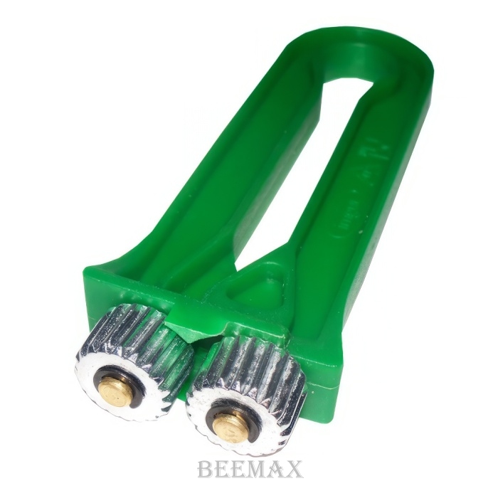 zvlnovac-drotika-plastovy B | Včelárstvo BeeMax zvlnovac-drotika-plastovy B